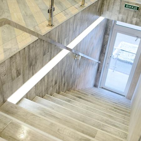 都市酒店 利沃夫 外观 照片